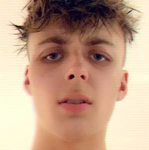 Meet your Posher, Ryan